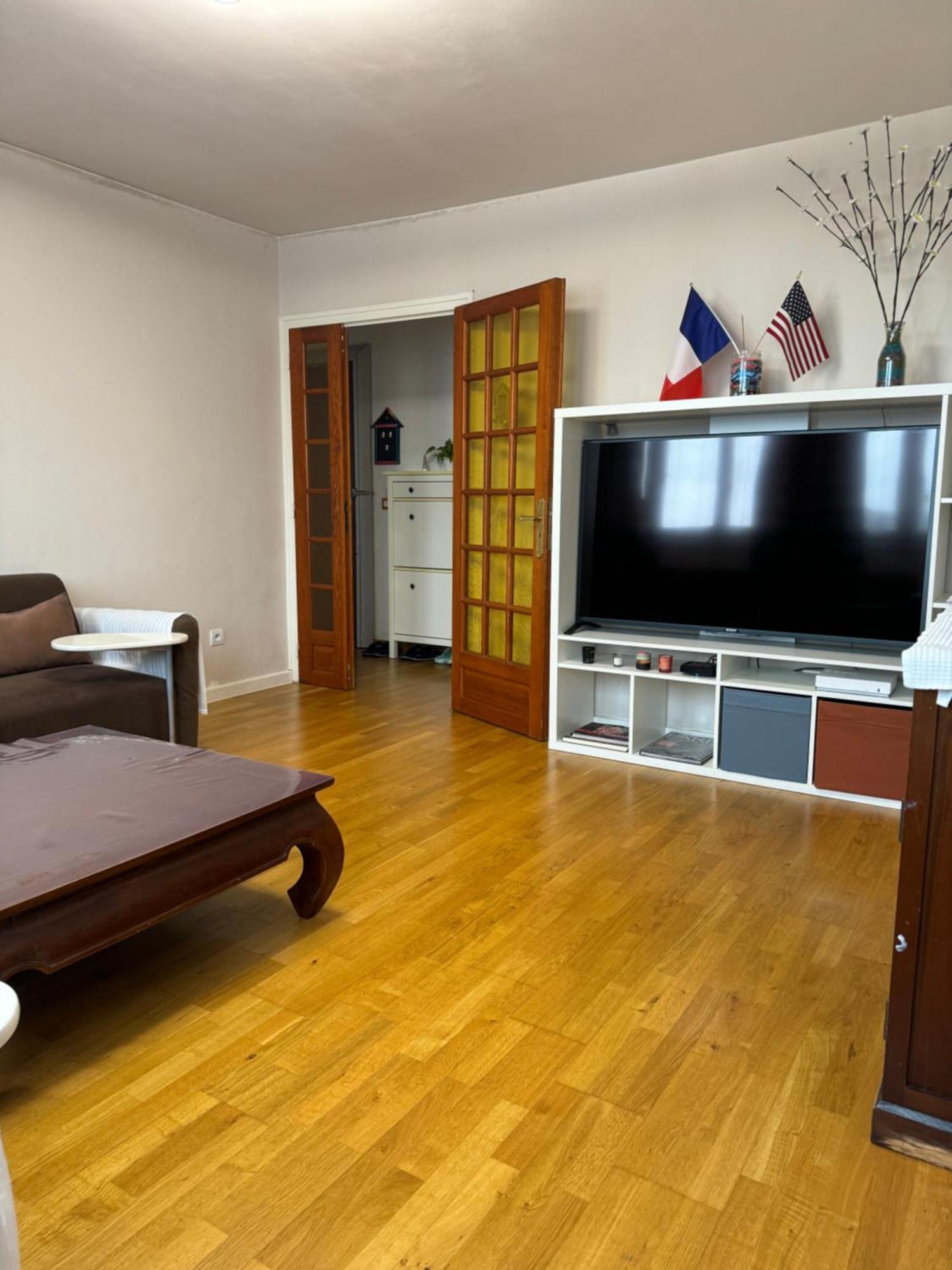 Appartement Periurbain De Paris Et Versailles Les Clayes-Sous-Bois ภายนอก รูปภาพ