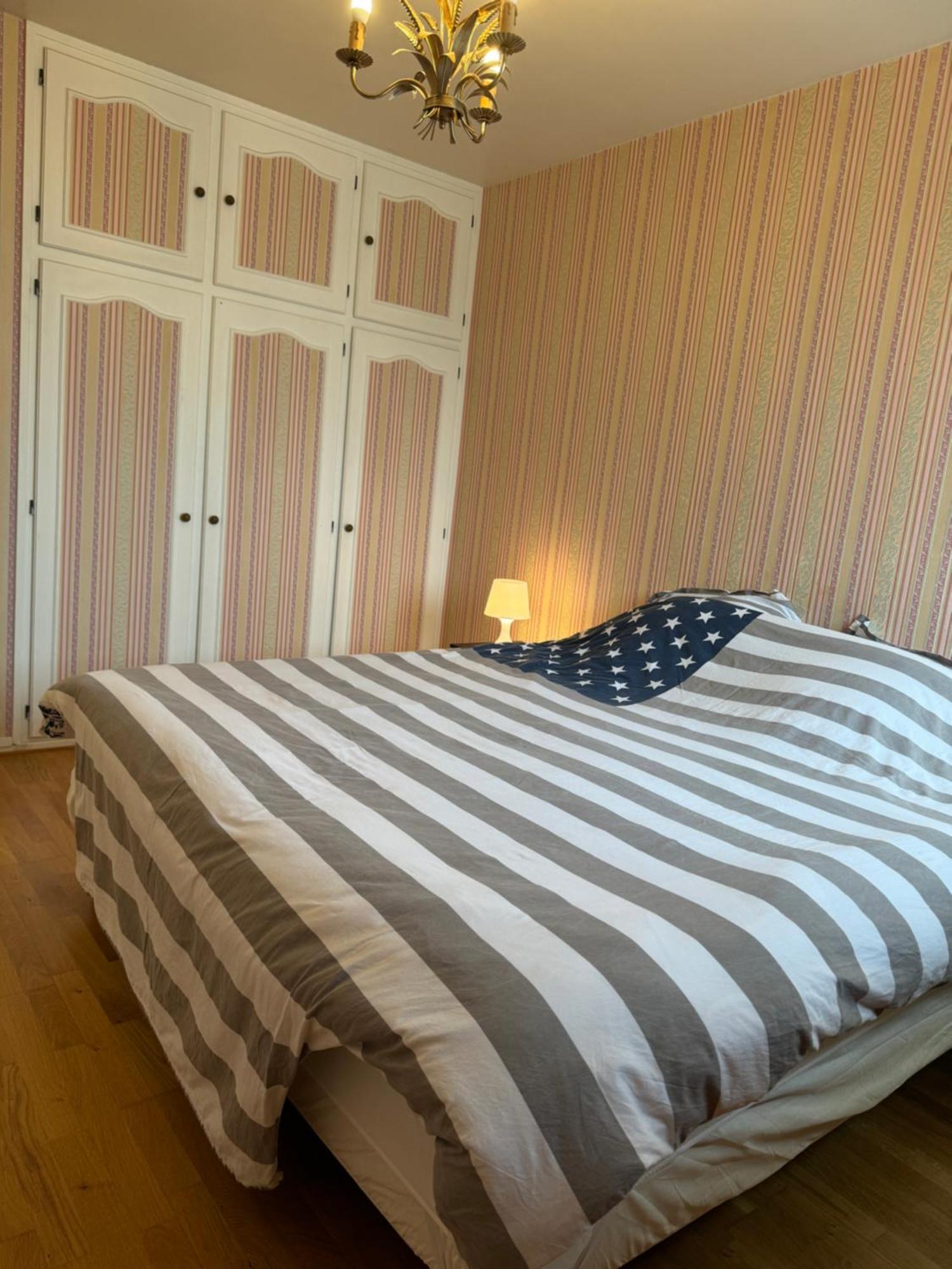 Appartement Periurbain De Paris Et Versailles Les Clayes-Sous-Bois ภายนอก รูปภาพ